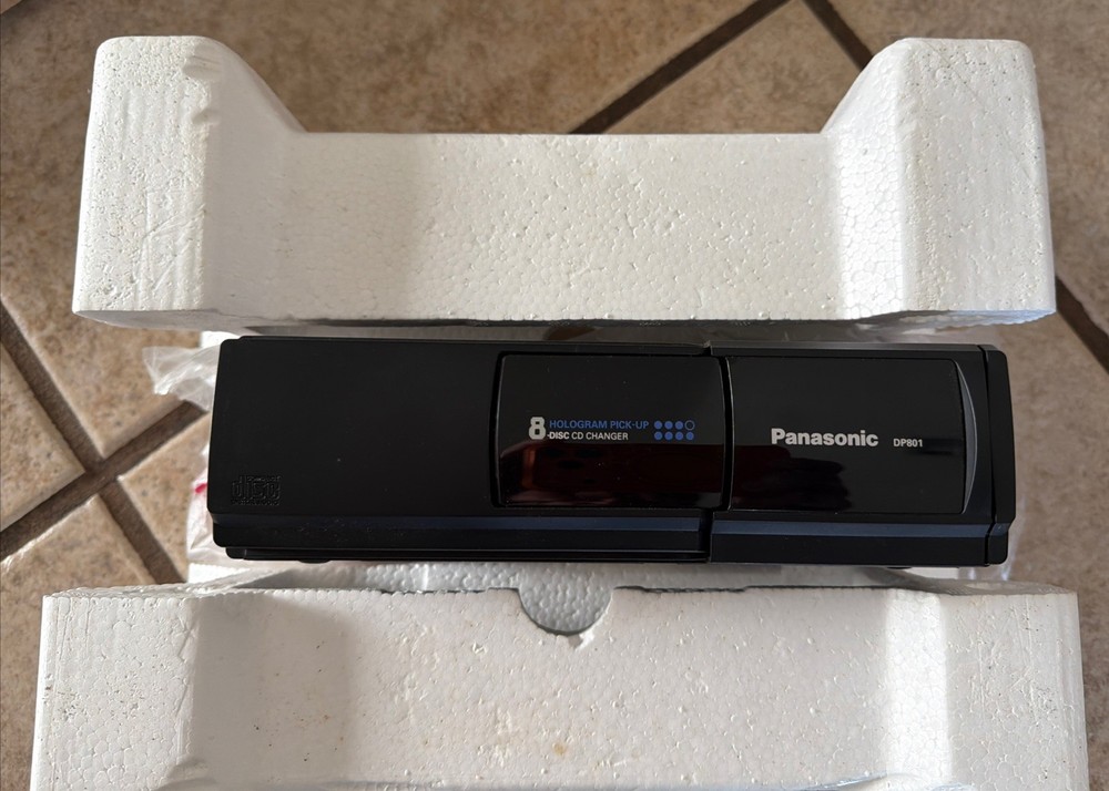 Panasonic 8 CD Changer CX-DP801EUC in the box