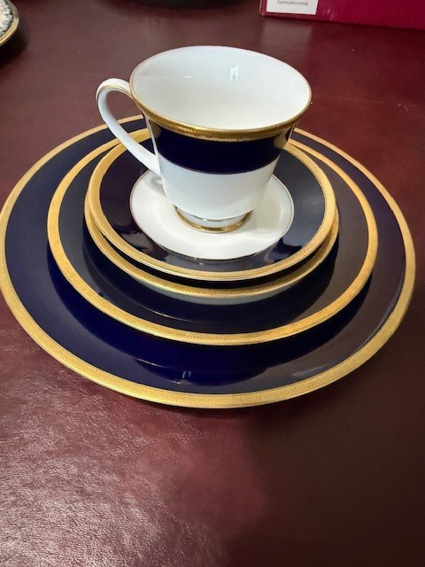 Legacy By NORITAKE - 2799 - Valhalla - 5 Piece Place Setting