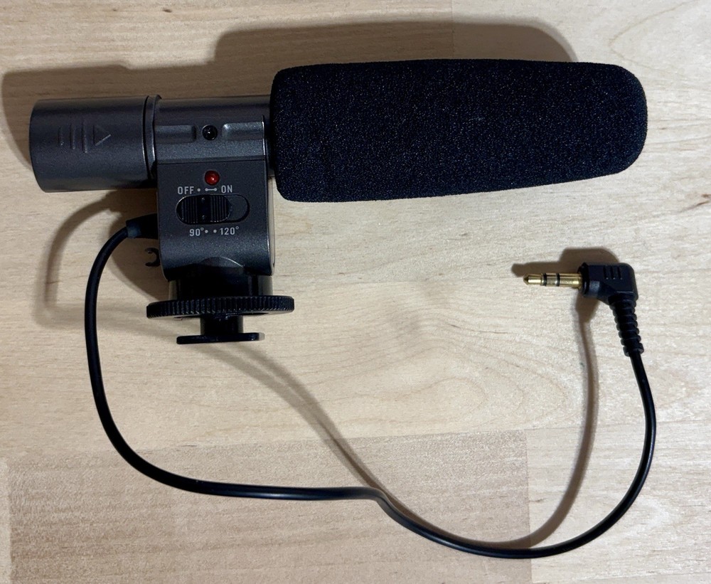 Polaroid Pro SLR & Camcorder Microphone PLMICPRO