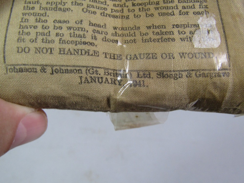 WWII British First Aid Field Dressing dated January 1941