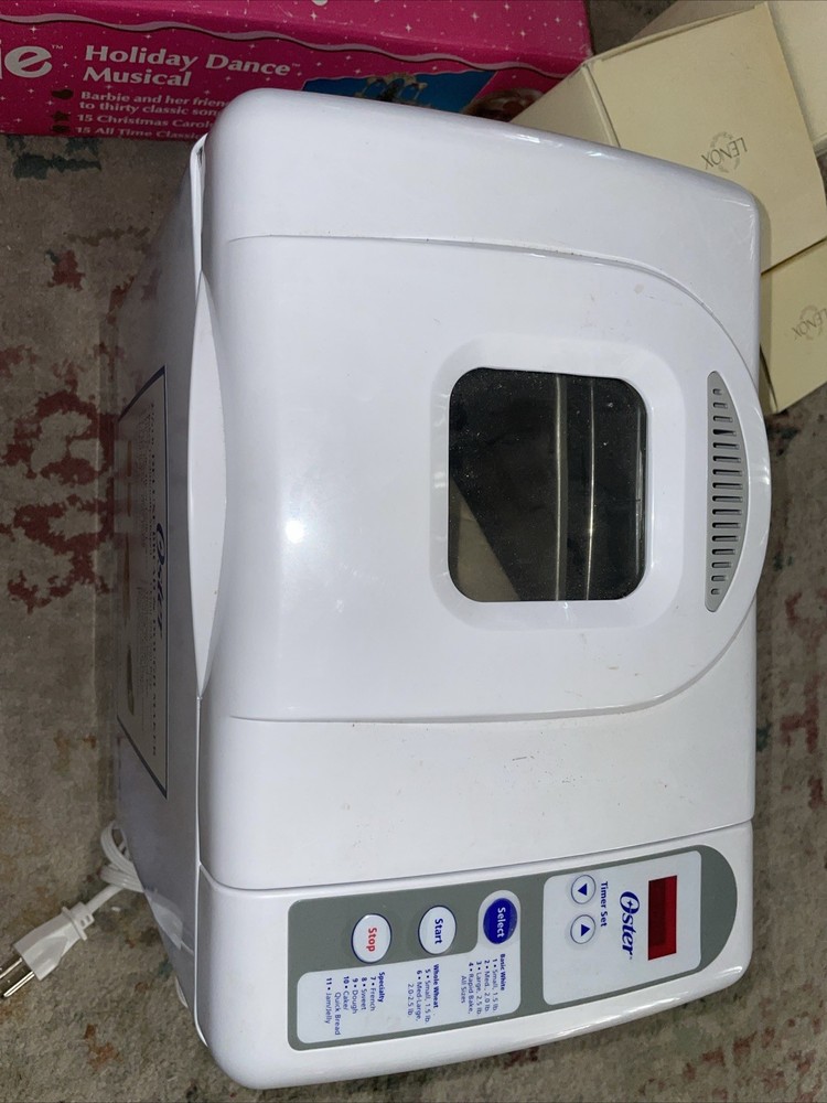 Oster Automatic Bread Maker Model: 5843 for 2.5 lbs Bread or Dough