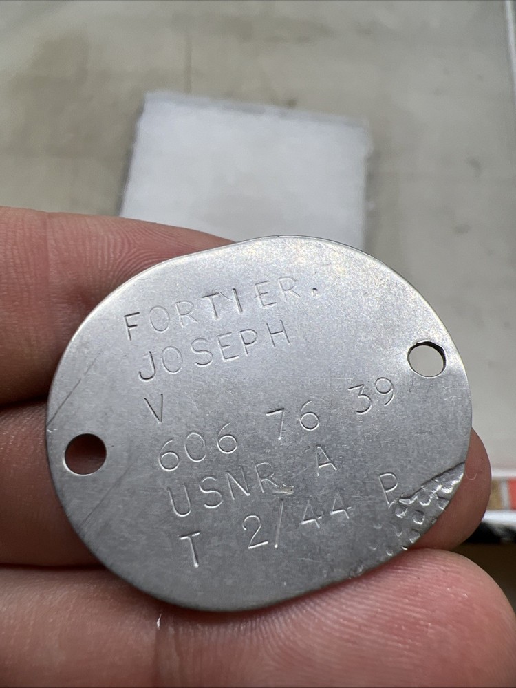 WW2 US Navy Dog Tag Single 1944 (AA165