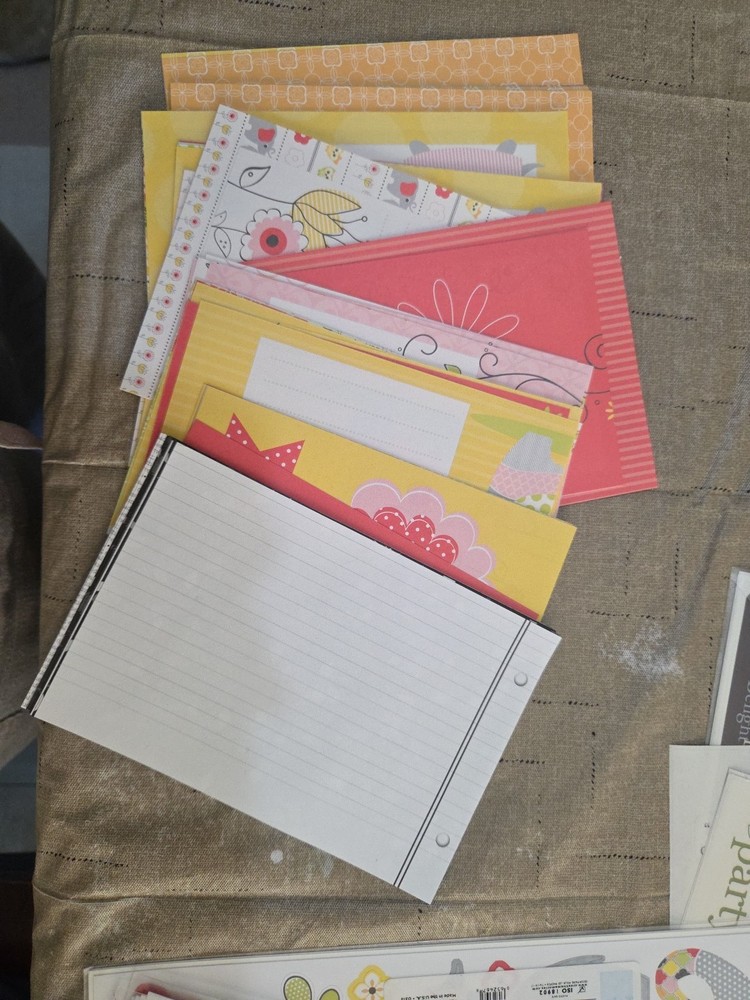 Creative Memories 200+ Pieces Papers/Borders/Stickers Ect. Case Included