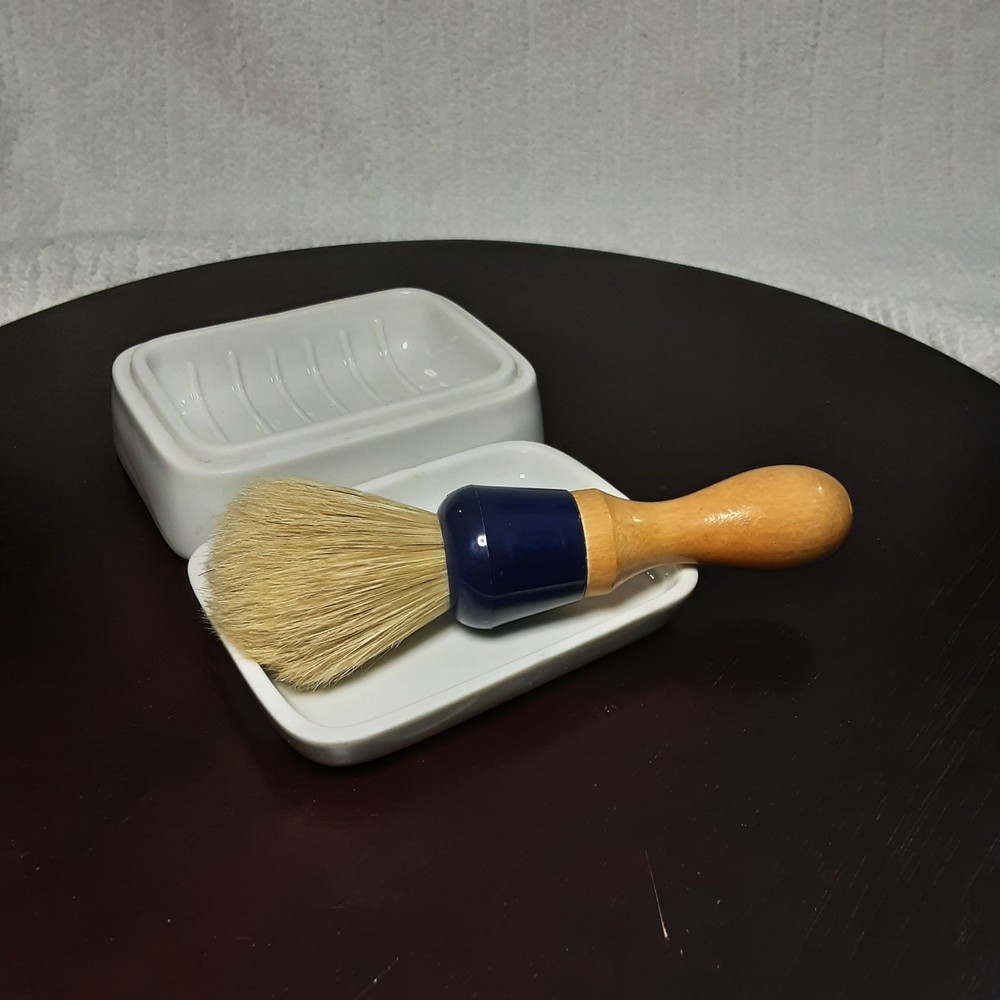 VTG Barber Rectangular Soap Dish/Lid. With Boar Bristtle Shave Brush-Taïwan ROC