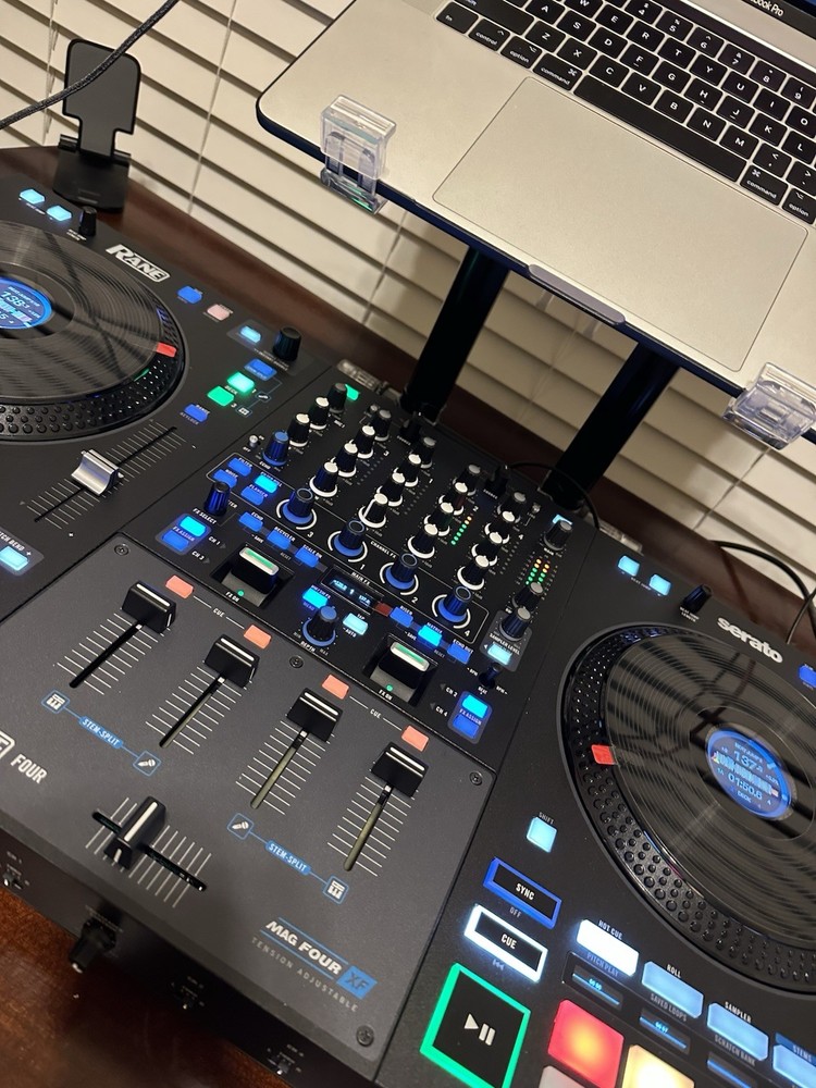 Rane Four Quad Deck DJ Controller Black w/Built-in Mixer & Effects