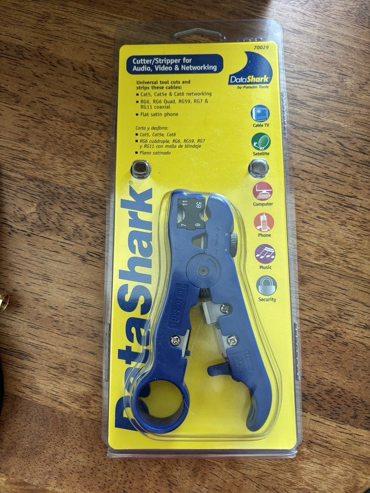 DataShark 70029 Stripping/Cutting Tool for Audio, Video & Networking Cables