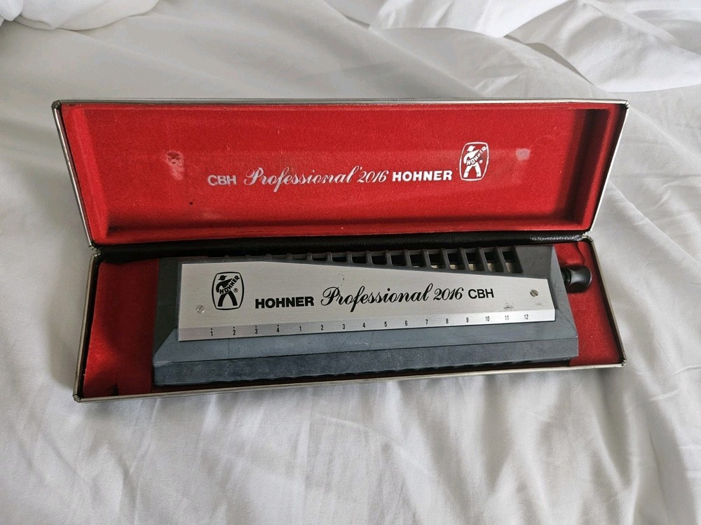 HOHNER CBH PROFESSIONAL 2016 HARMONICA WITH CASE