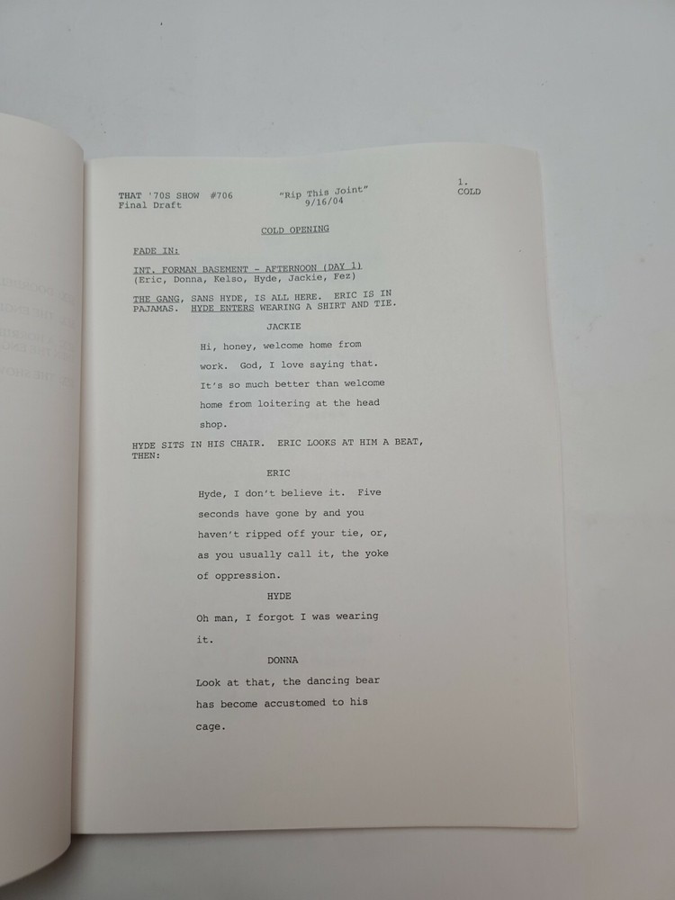 THAT '70S SHOW / Rob DesHotel 2004 TV Script, Ashton Kutcher "Rip This Joint"