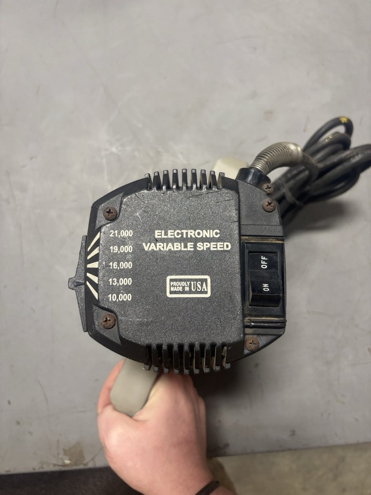 Porter Cable 75182 3-1/4HP Variable Speed Router w/75361 Router Base
