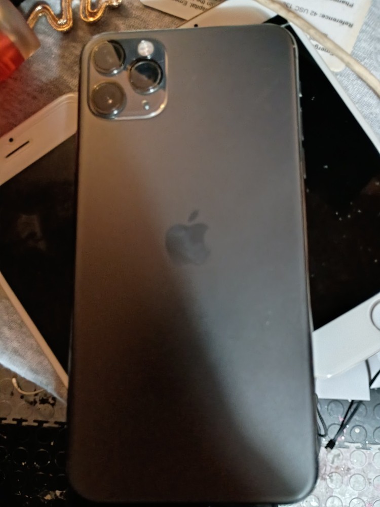 ELECTRONICS LOT IPHONES ANDROIDS IPADS IPODS AND MORE