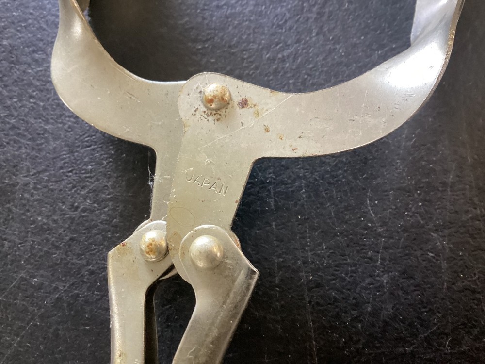 Handy Dandy Metal 3 Prog Grabber Kitchen Tool