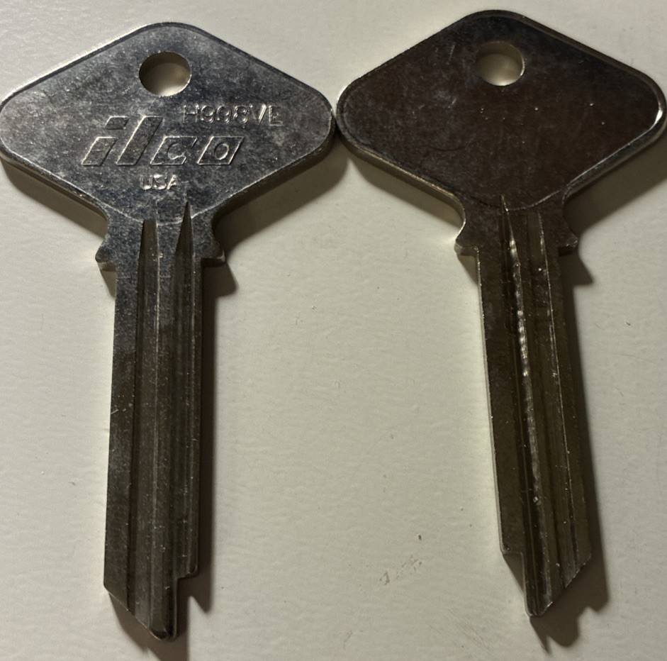 2. Yale Control Key Key Blanks #H998VE