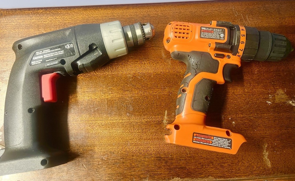 Craftsman Black+Decker Hyper Tough Drill/Driver Flashlight Tool Set 18V