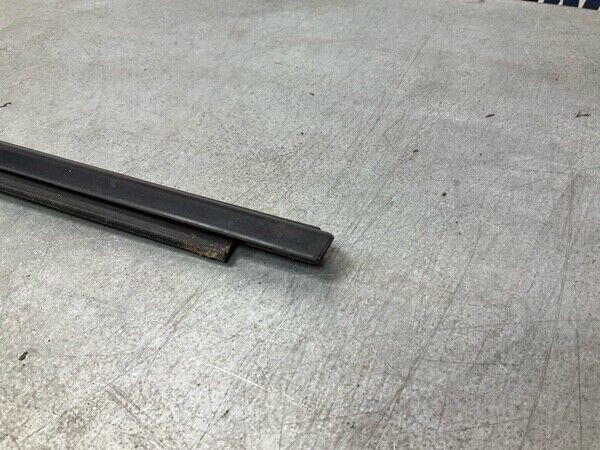 03-07 Infiniti G35 Coupe Driver Door Window Felt Weatherstrip OEM 14Bkyf2