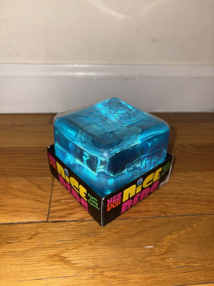 NeeDoh Nice Berg Blue XL Giant Nee Doh Niceberg Solid Squish Cube Ice Block NEW