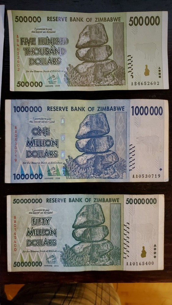 Zimbabwe currency lot