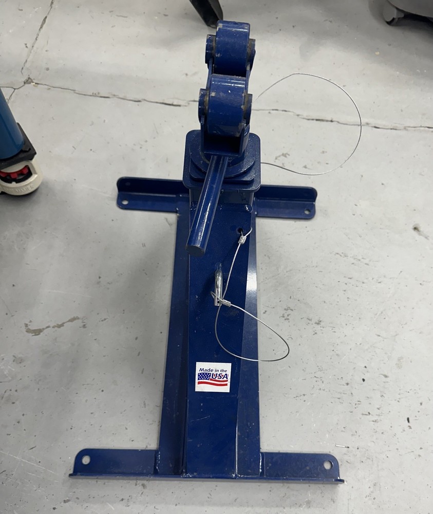Current Tools 670 Screw Type Telescoping Reel Stand Medium 2500lb Capacity