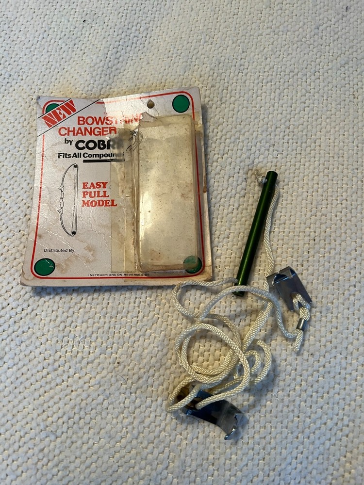 Cobra Bowstring Changer