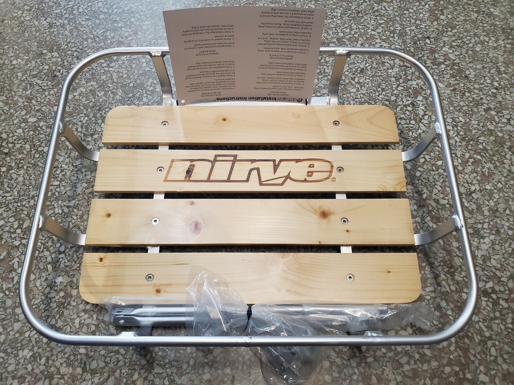 Nirve Front Rack w/wooden bottom