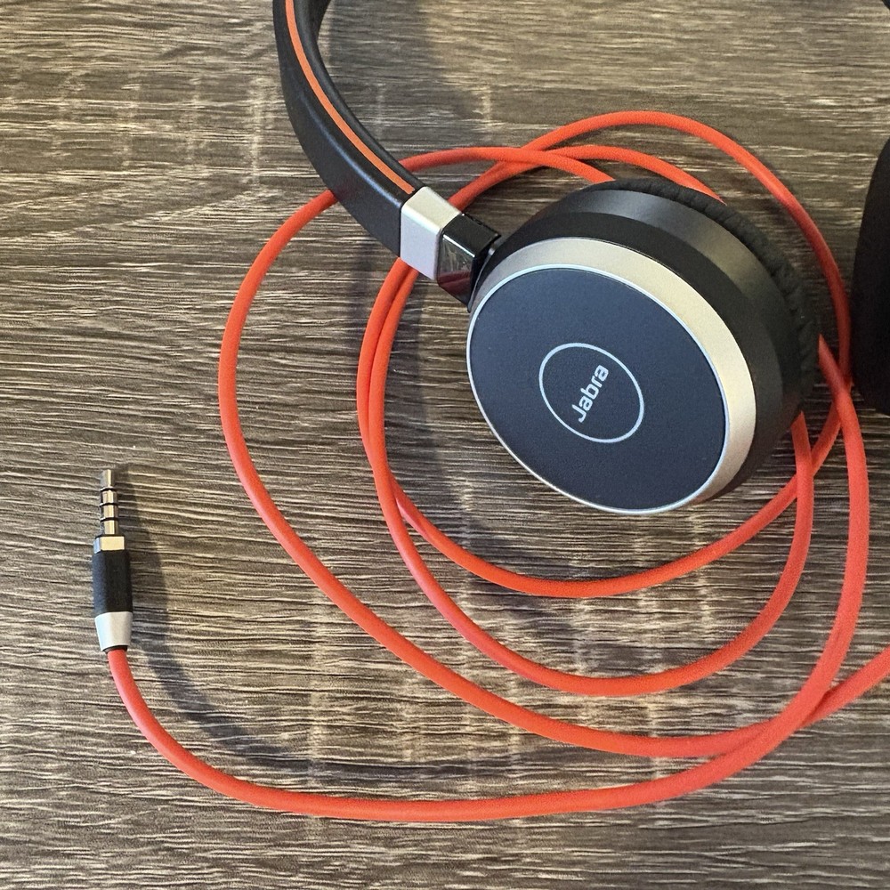 Jabra Evolve 40 Stereo Headset + Controller MS Teams HSC017 + ENC010 Barely Used