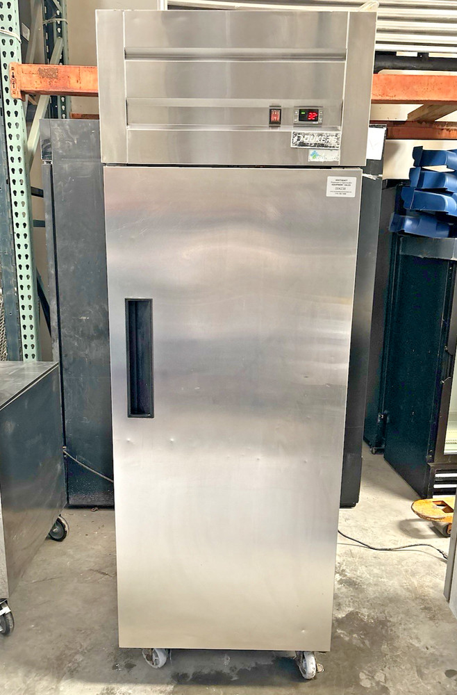 Dukers D28AF 27" One Door Reach-In Solid SS Freezer, 115 V
