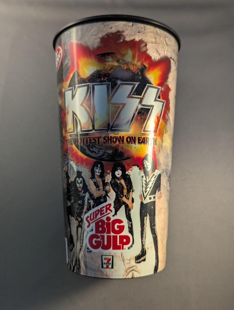 Kiss Gene Simmon 7-11 Super Big Gulp cup Hottest Show on Earth 2010 promo 44 Oz