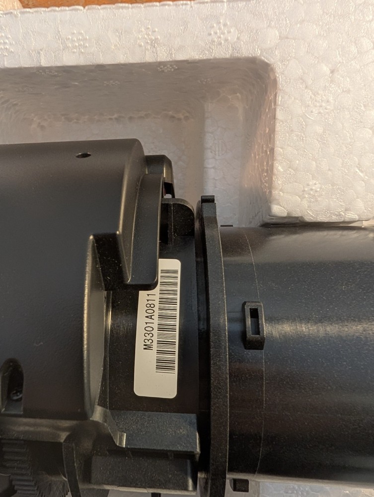 Epson ELPLM08 Middle-Throw Zoom Lens