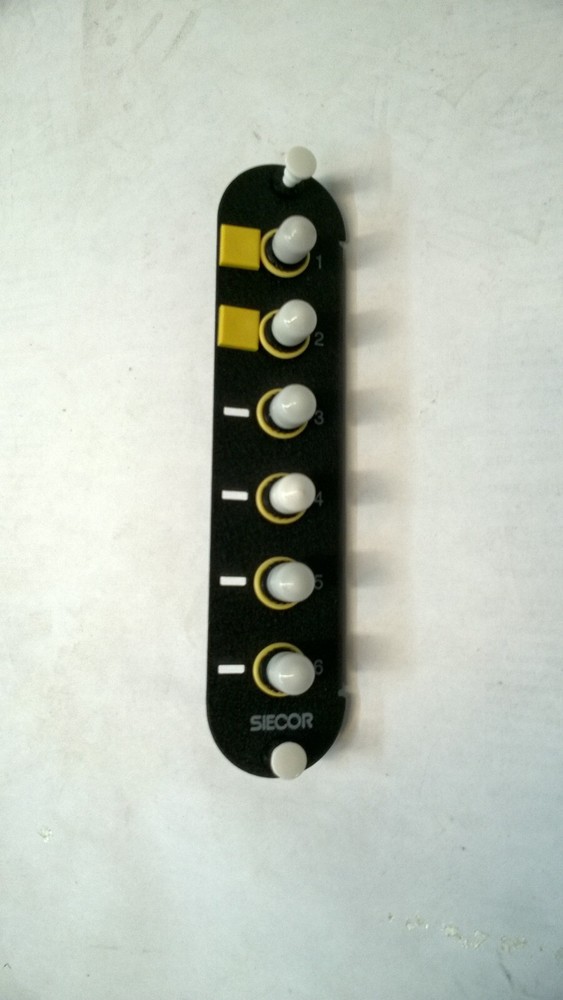 SIECOR CCH-CP06-19T Patch Panel 6 ST Simplex OS2 Singlemode Adapters