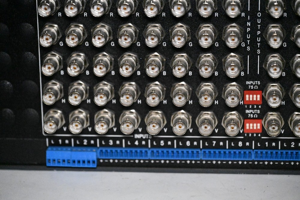 Extron CrossPoint Series