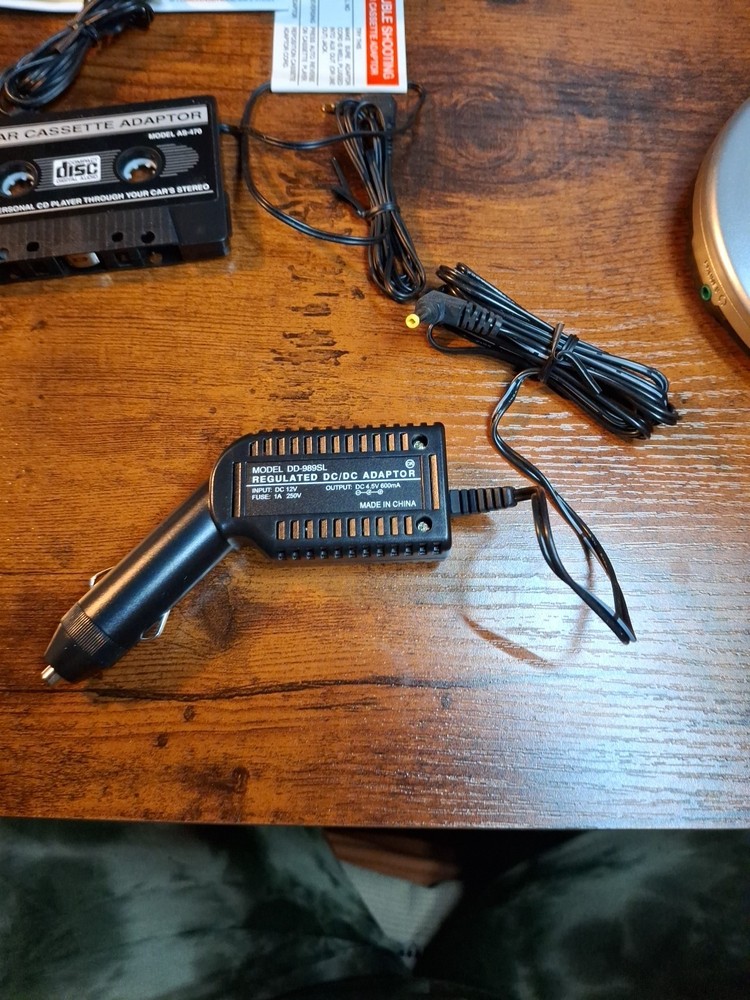 Durabrand 60 Second ESP CD PLAYER CD-895 complete New Without Box