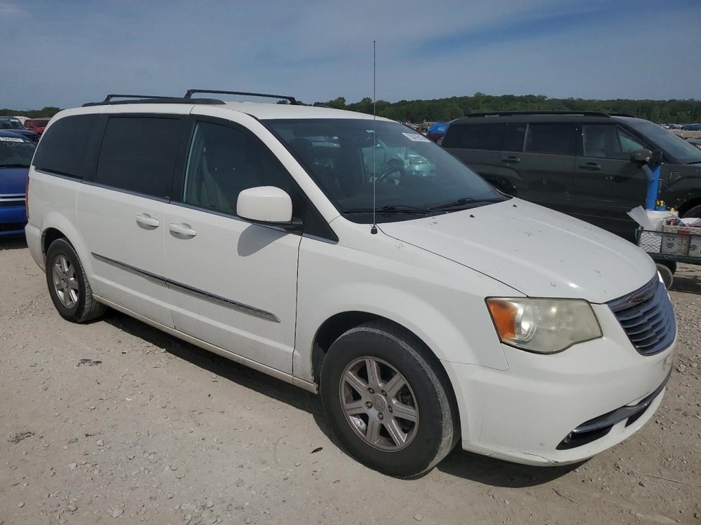2012 TOWN AND COUNTRY Jack