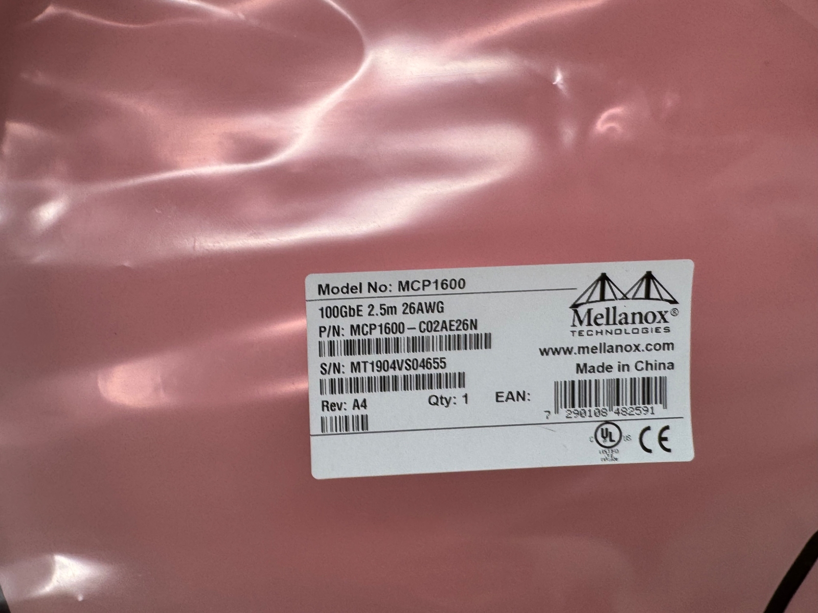 Mellanox 100GbE QSFP28 Direct Attach Copper Cable 2.5M 26AWG MCP1600-C02AE26N