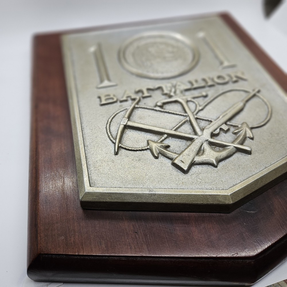 WWII US 101st Naval Construction Battalion (Seabees) Cast Aluminum Plaque