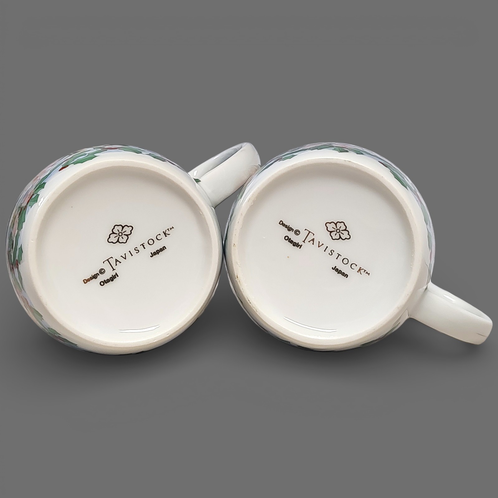 Set of 2 Tavistock Otagiri Christmas Ceramic Mugs 4" Japan