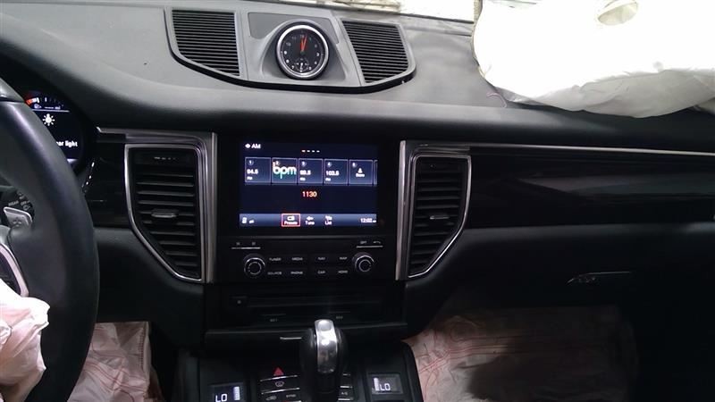 2017 Macan Display,With Control Panel Sku#2999663