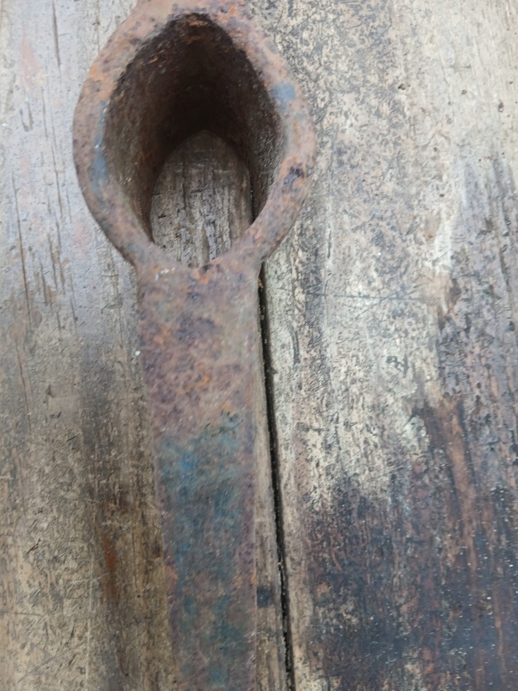 Vintage 25" Pick Axe Tool Head Steel 7lb Rusty