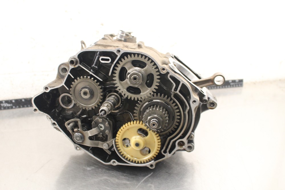 1982 Yamaha XT200 ENGINE MOTOR BOTTOM 7SM3220
