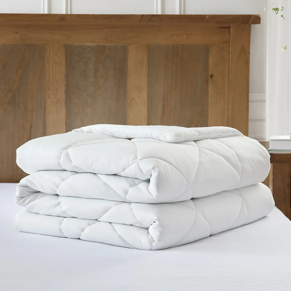 Sutton Place Cooling Comforter