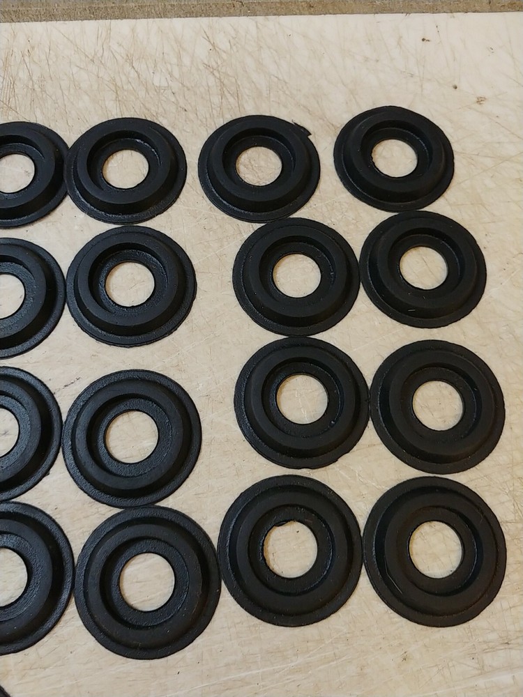 21 RUBBER WASHERS / GASKETS NEW / OLD STOCK