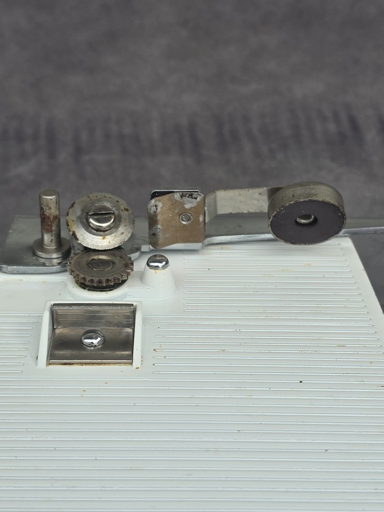 Vintage GE Can Opener Knife Sharpener E4EC18 White Tested Working