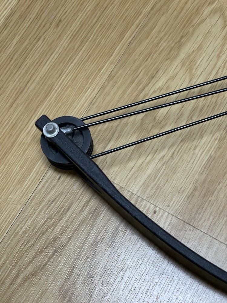 PSE Nova Jr. Compound Bow