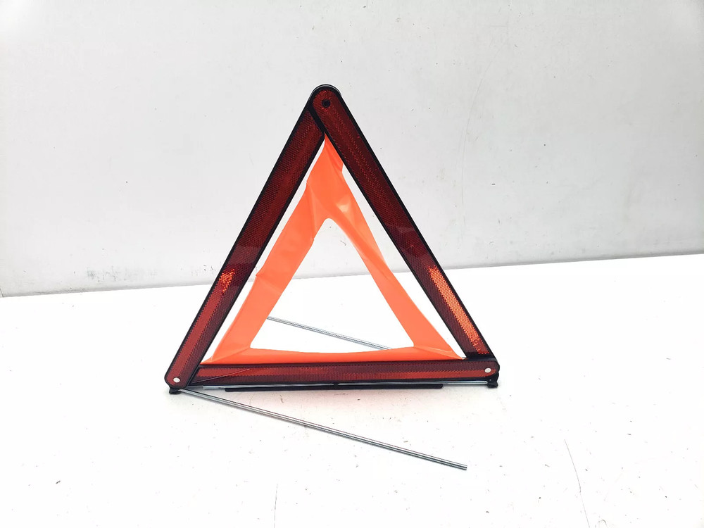 BMW X5 E70 2008 EMERGENCY WARNING HAZARD TRIANGLE 6770487