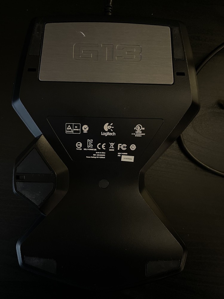 Logitech G13 Advanced Programmable Gameboard with LCD Display Black Y-U0002 EUC