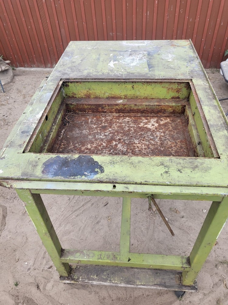 Work Table Station Tilt Top Work Area Bench Shop Garage Tools Tool On Casters