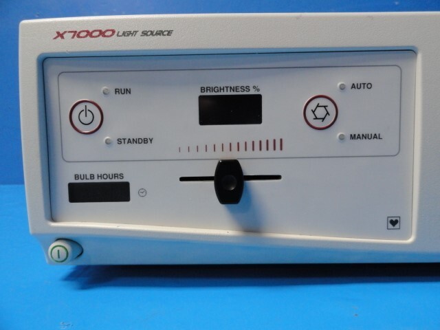 Stryker XL-7000 Light Source ONLY (No Lamp Module) ~ 31930