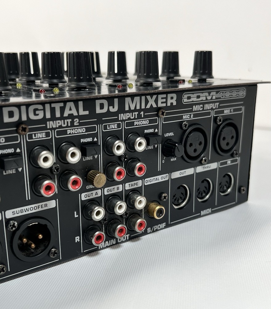 Behringer DDM4000 Professional Digital DJ Audio Mixer
