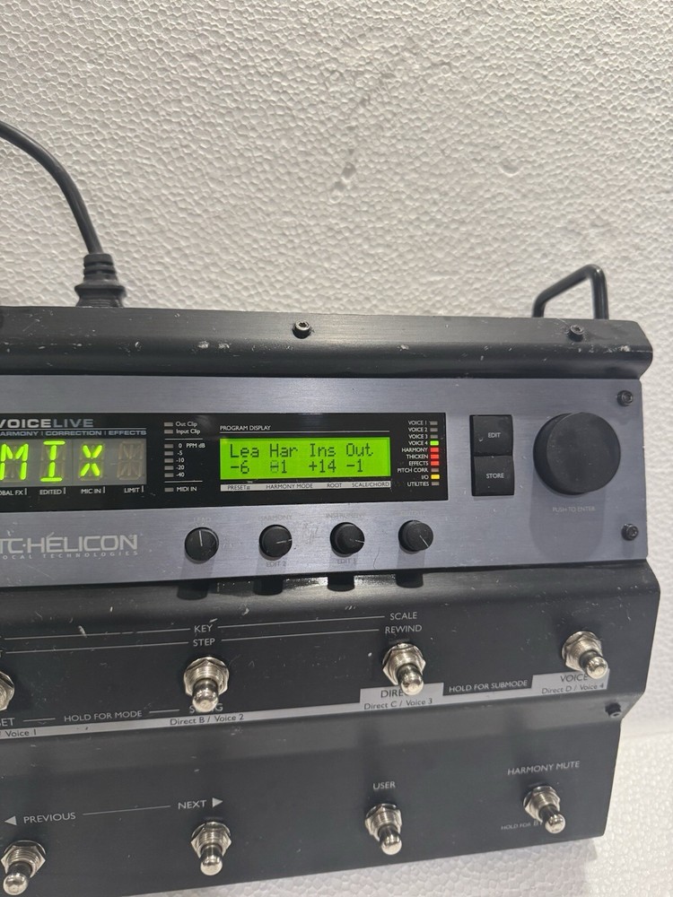 TC HELICON Voicelive Harmony Correction Effects Vocal Processor
