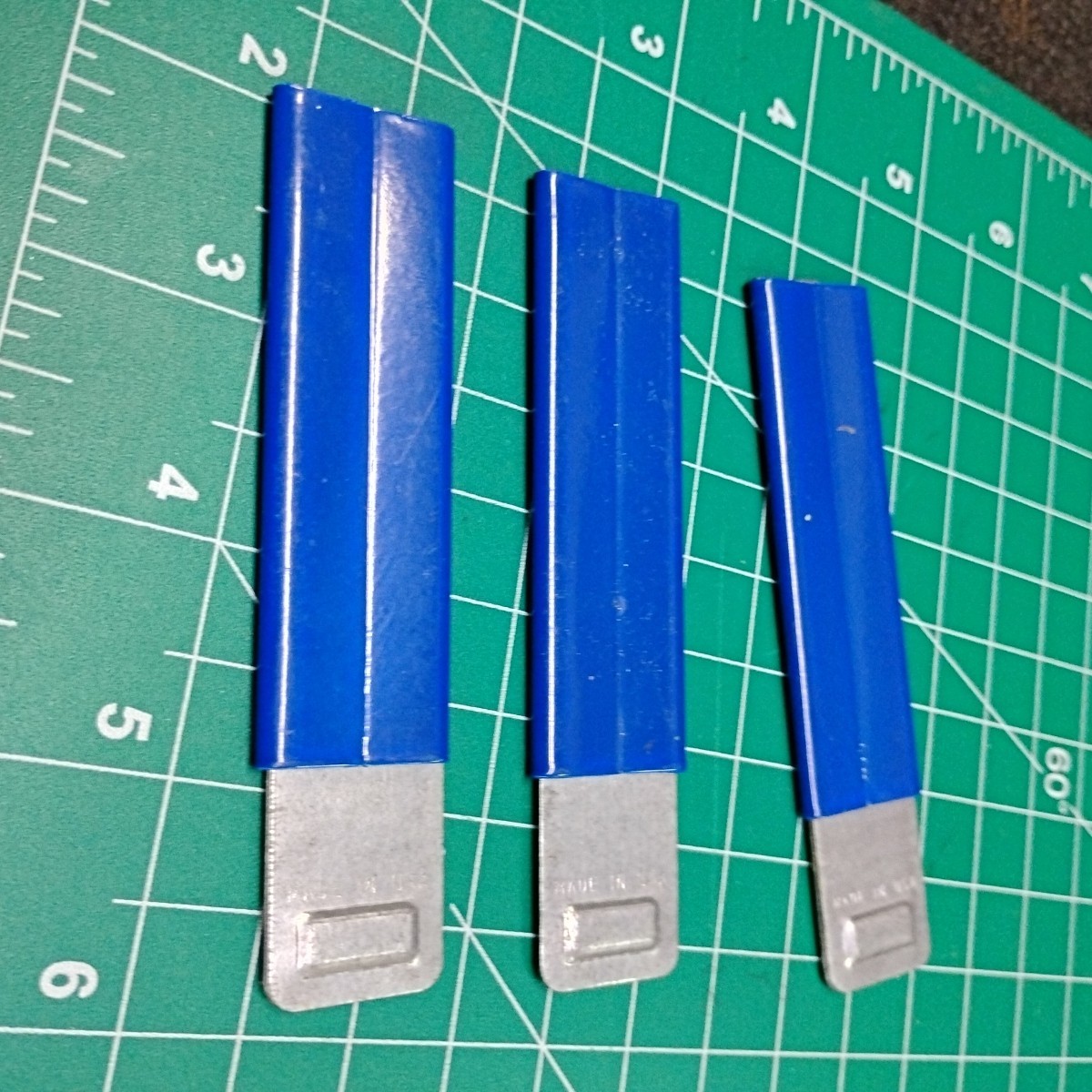 Vintage Lot of 3 Roadway Express Advertising Blue Retractable Box Opener Cutters