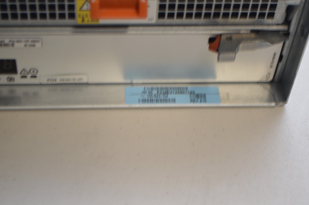 ^ EMC EAE Hard Drive Array HDD Expansion Bay (No Hard Drives) #W5897