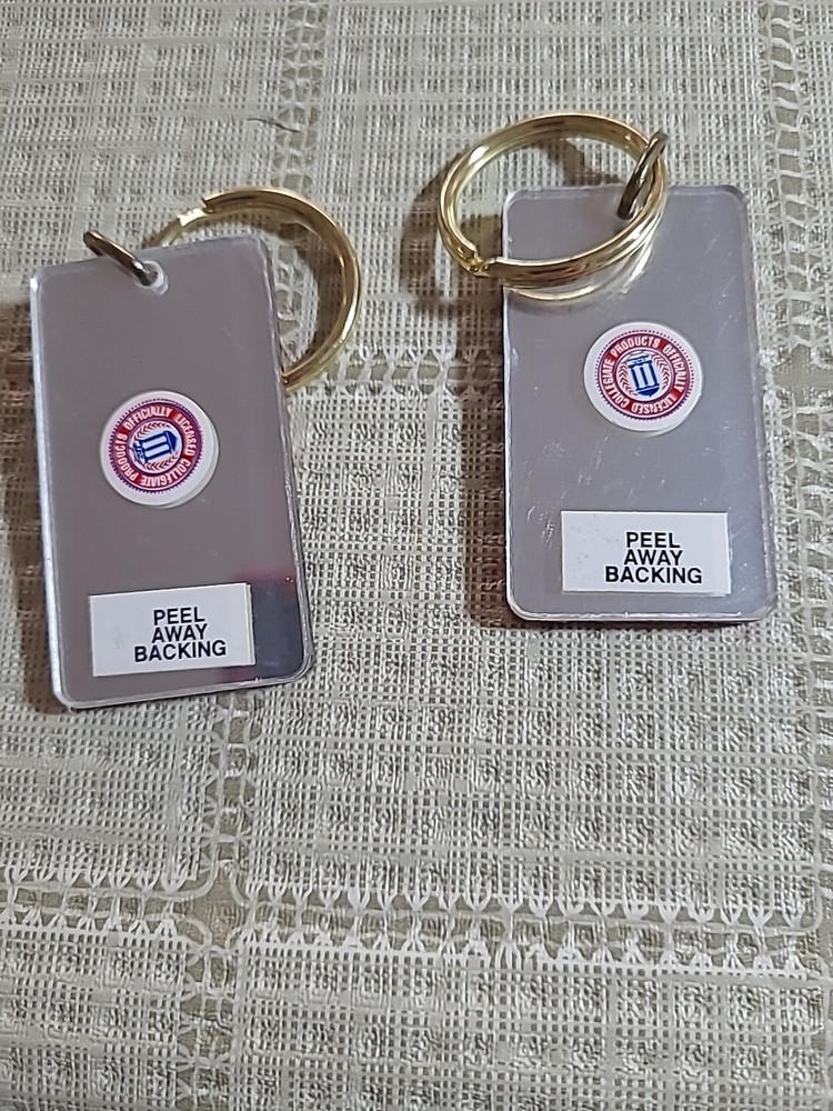 TWO TIGER KEY CHAINS WITH MIRROR ON THE BACK